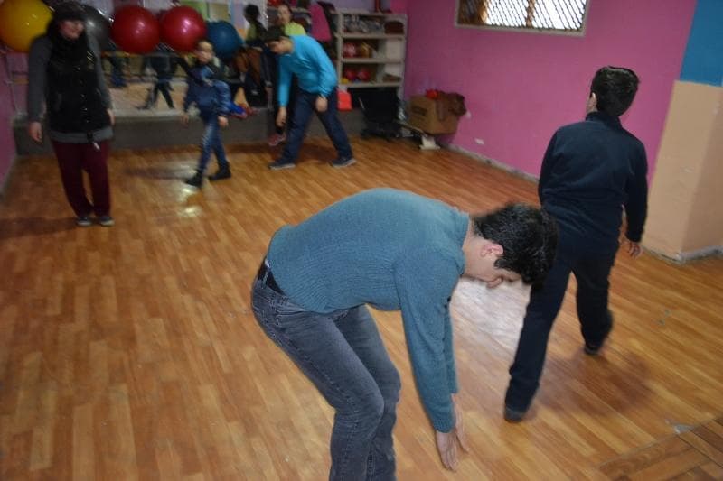 Öğrencilerin takım sporları ve top çalışmaları