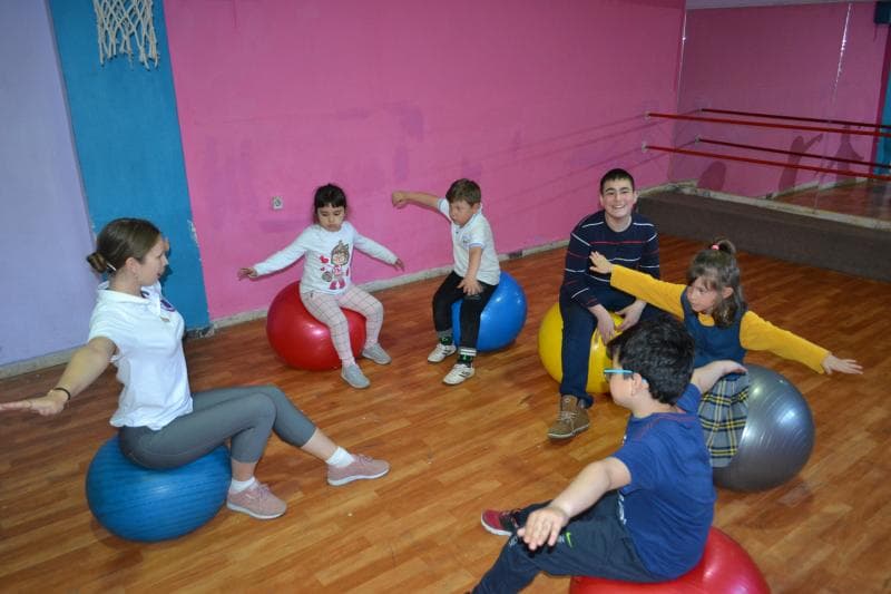 Grup spor oyunları ile sosyal uyum çalışması